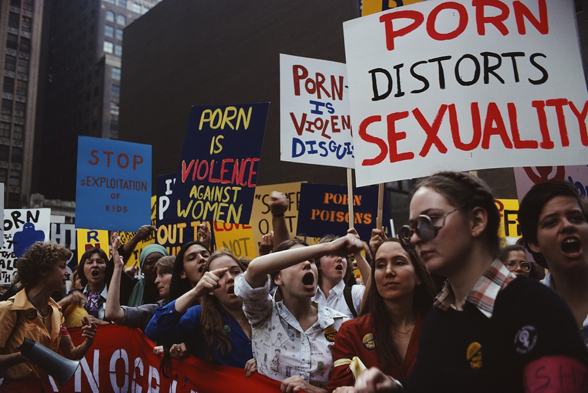 OnlyFans “Seks İşçiliği” İçin Güvenli Bir Platform Değil, Pezevengin Bizatihi Kendisi